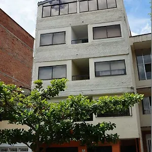  Inn Habita Estudios Laureles Colombia